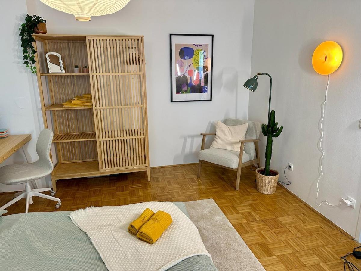 Apartment Zentrale Mit Parkplatz