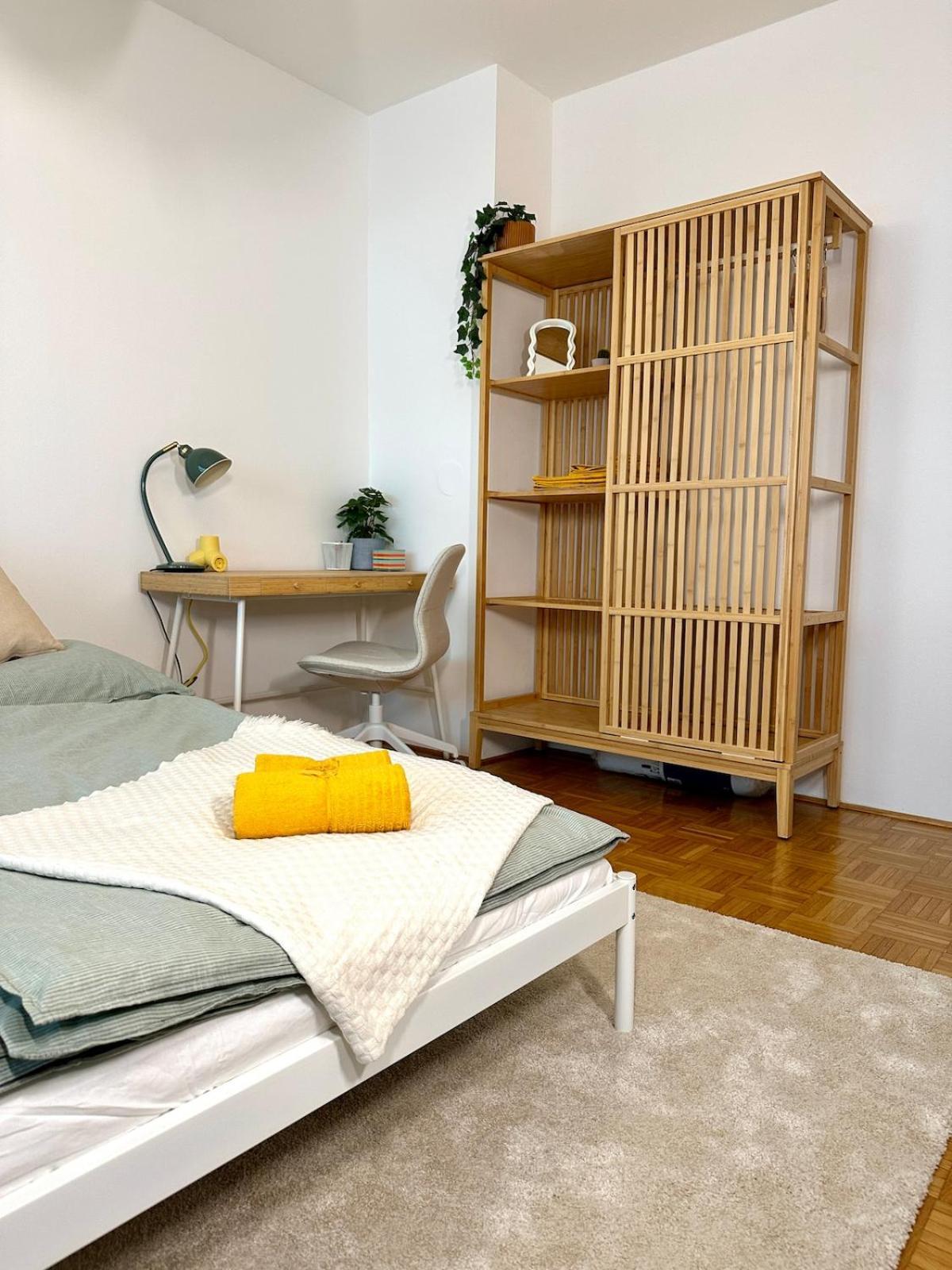 Apartment Zentrale Mit Parkplatz