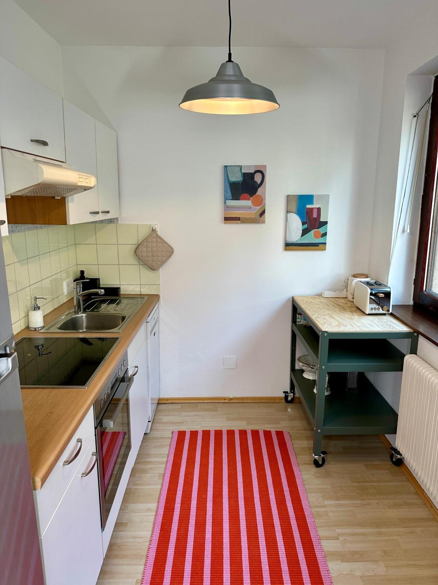 Apartment Zentrale Mit Parkplatz Graz